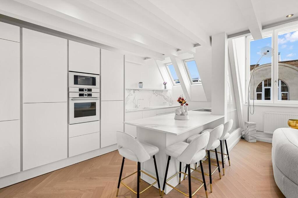 شقة Designer Penthouse With Balcony فيينا المظهر الخارجي الصورة